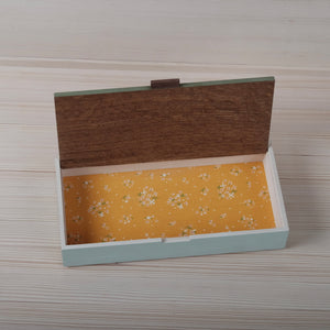 Box with Quartersawn English Oak Lid